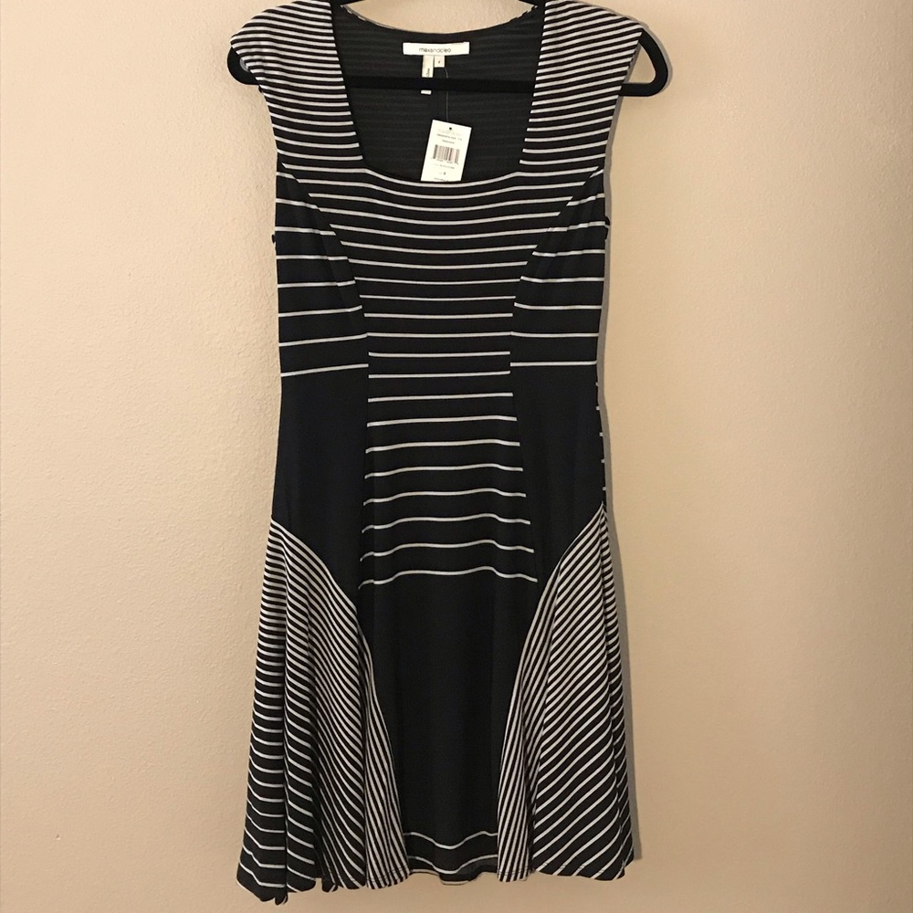 Max & Cleo cap sleeve dress